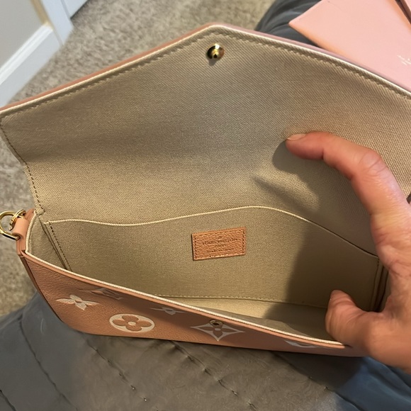 Louis Vuitton Félicie Pochette - Picture 6 of 14